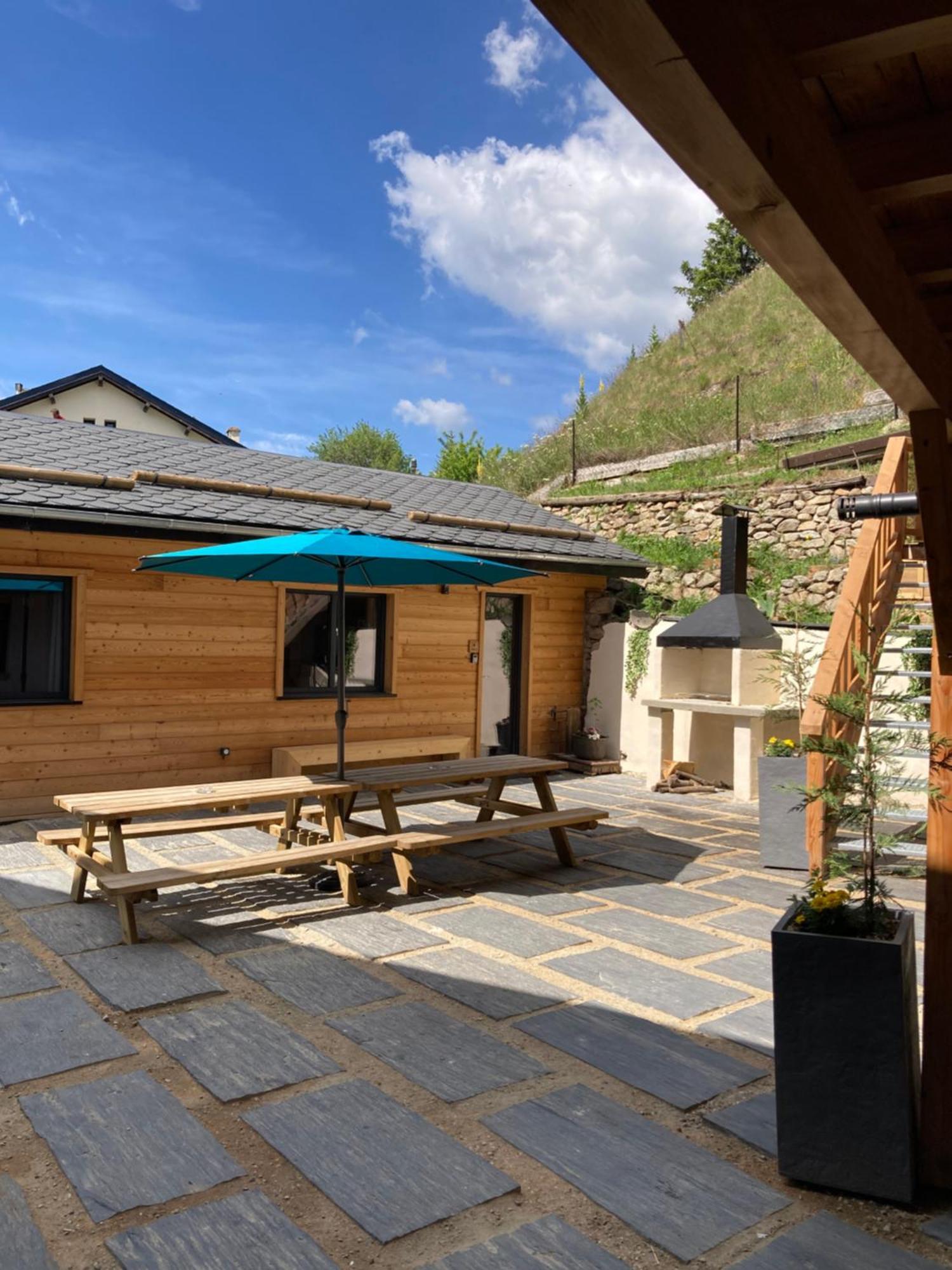 Maison Boutxy Le Clos Des Ours Matemale Exterior foto
