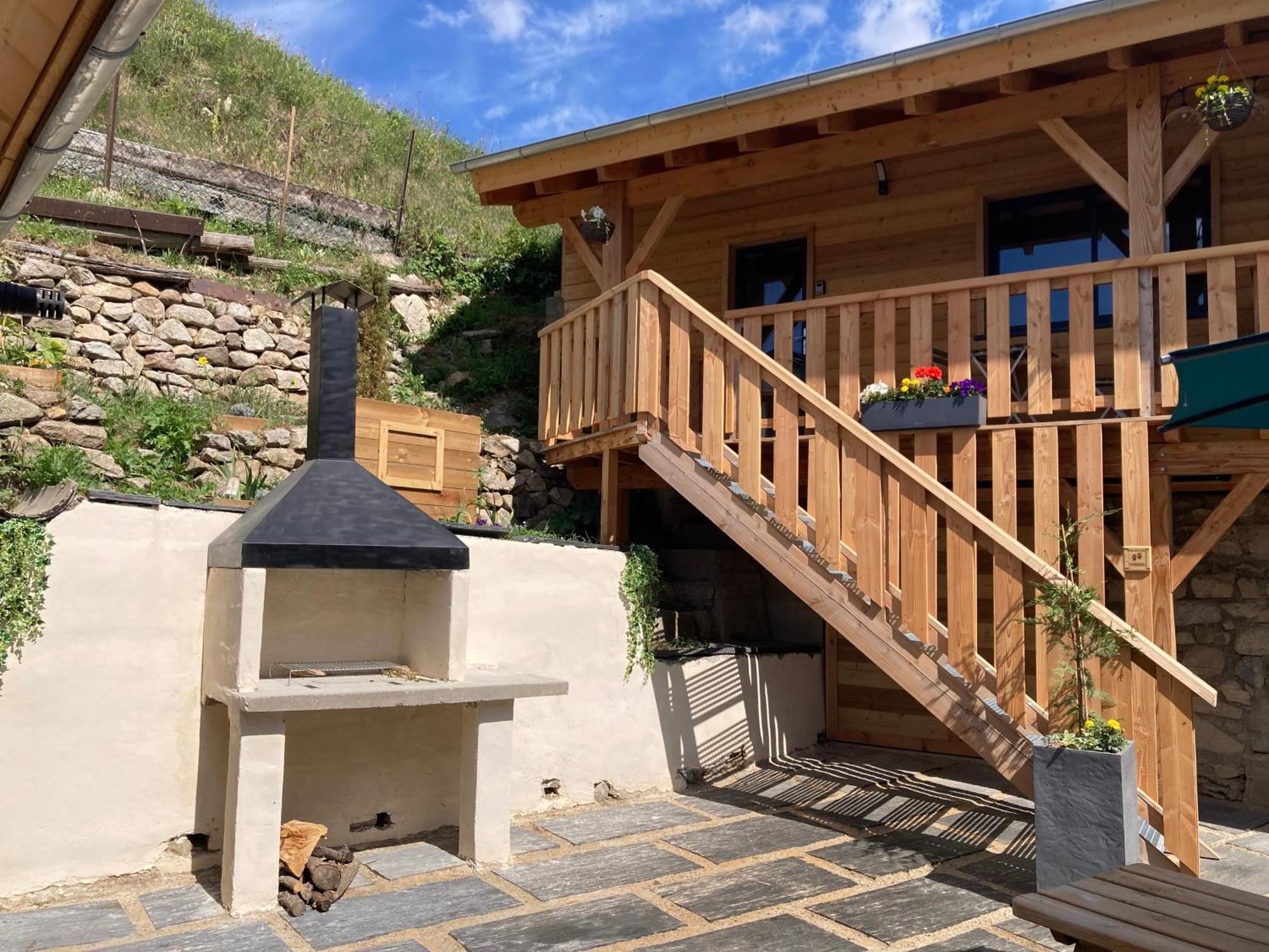 Maison Boutxy Le Clos Des Ours Matemale Exterior foto
